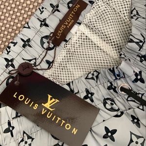 Louis Vuitton Black Swim Shorts – Savonches